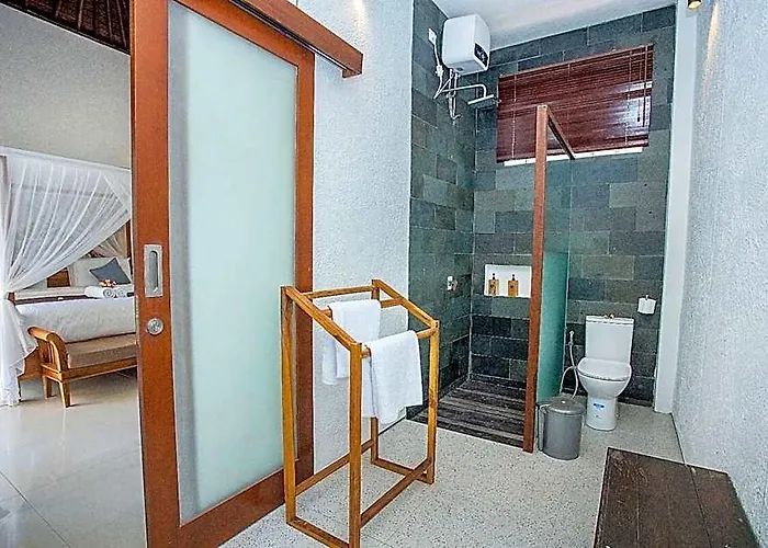 Nusa Lembongan 3* バリ島